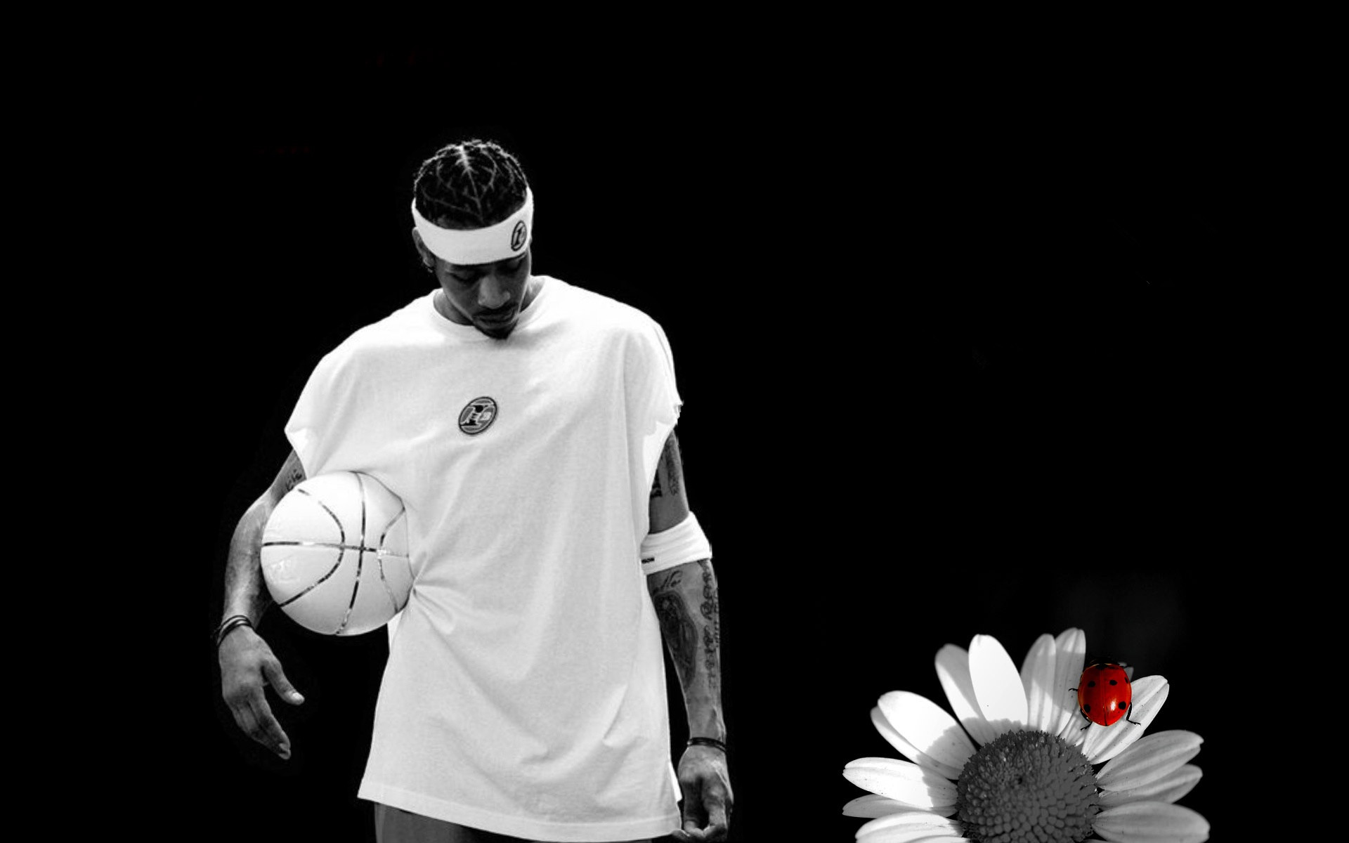 记者：本届世界杯将有半场球员和教练采访，赛前两天开发布会（记者称本届世界杯增设半场球员、教练采访，赛前两天举行新闻发布会）