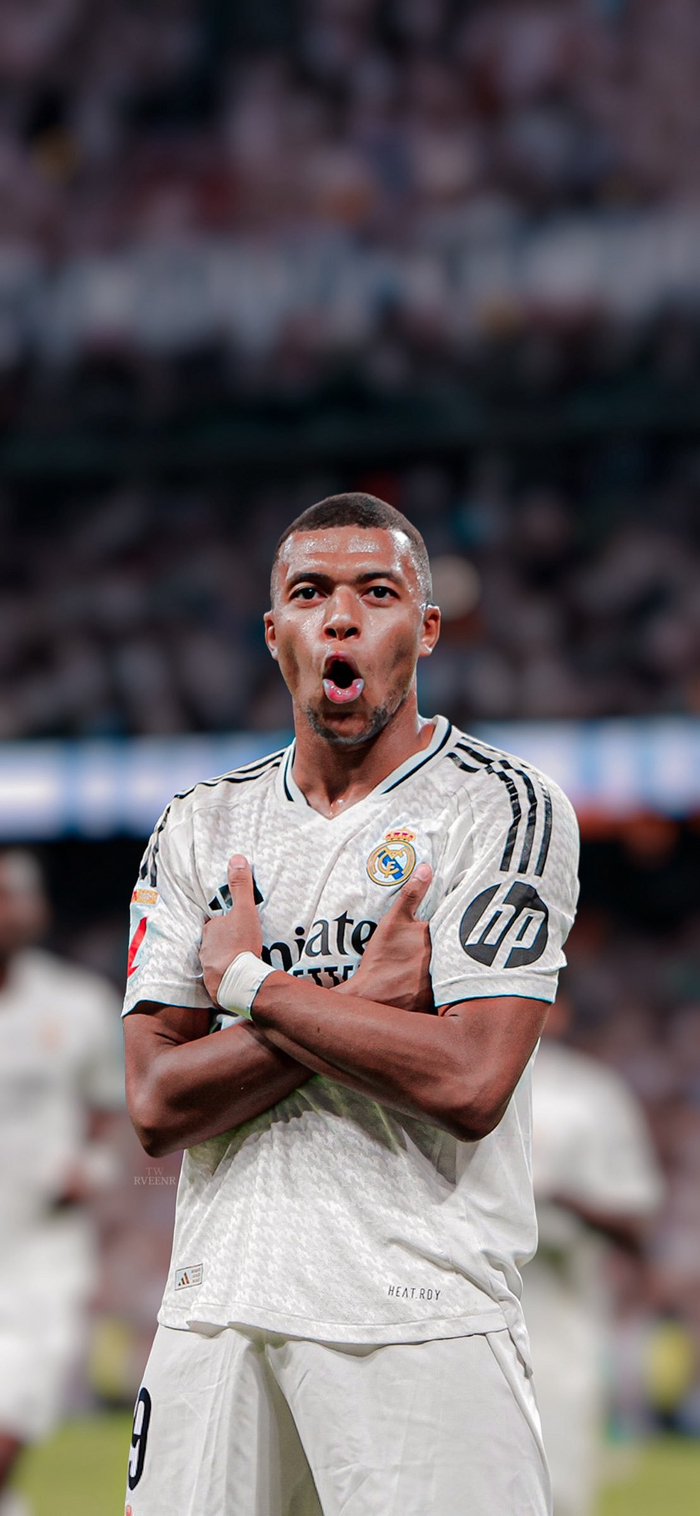 掘金约基奇豪取三双助球队连胜（约基奇三双发威，掘金延续连胜）