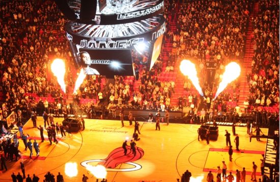 NBA战报：布伦森35分，尼克斯117-101轻取猛龙（NBA快讯：布伦森轰下35分，尼克斯117-101击退猛龙）