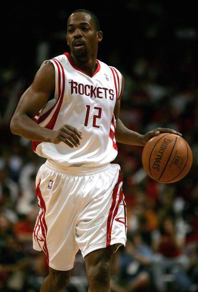 赫内斯：巴萨的债务超过13亿欧元，但在西甲却相安无事（赫内斯：巴萨负债逾13亿欧元，西甲征战却未受影响）