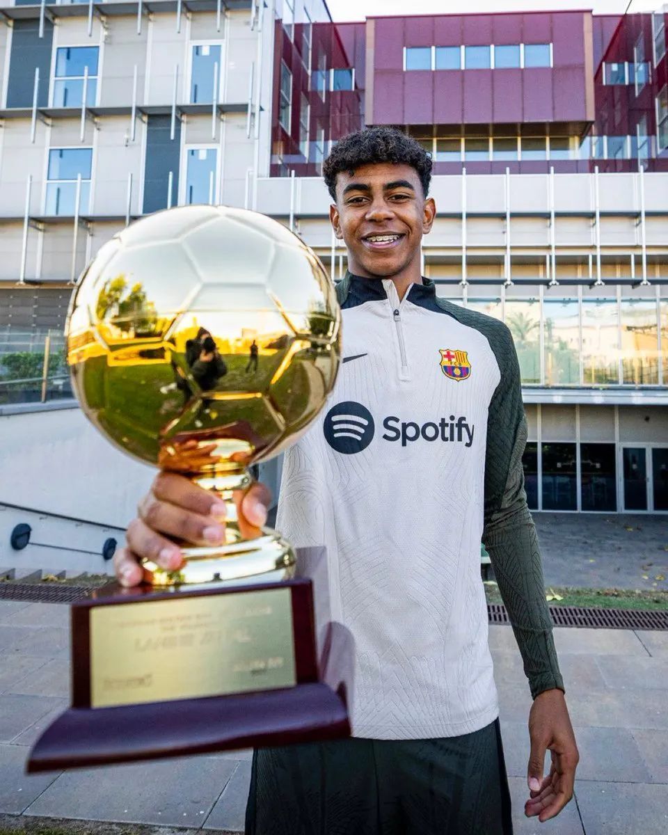 高清：英超阿森纳2-0 梅里诺传射萨卡破门（高清：英超阿森纳2-0取胜 梅里诺传射 萨卡建功）