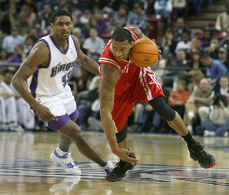 剑南春丨皇马客场0-0巴列卡诺，比赛平淡，巴尔韦德伤退（剑南春丨皇马客场0-0闷平巴列卡诺，场面沉闷，巴尔韦德伤退）