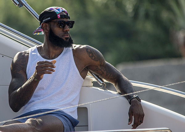 女报评论 ｜ 不能任由荒野求生赛事野蛮生长（女报评论 ｜ 荒野求生赛事不能无序扩张）