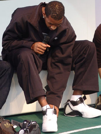 德转列瑞士球员历史身价前10：扎卡5000万欧第1，阿坎吉第2（德转发布瑞士球员历史身价前十：扎卡以5000万欧领跑，阿坎吉位列第二）