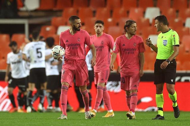 意媒：国米对马里奥-希拉兴趣强烈，准备冬窗报价2000万欧（意大利媒体：国际米兰看中马里奥-希拉，计划冬窗出价2000万欧元）